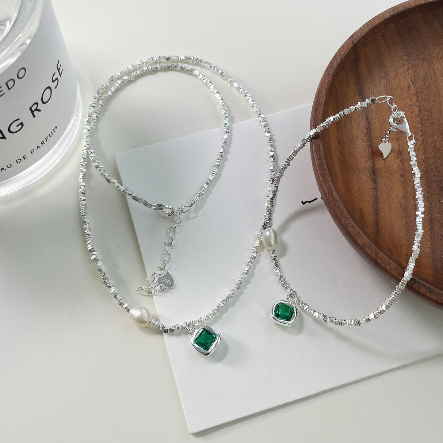 Handcrafted S925 Silver Necklace and Bracelet with Emerald Diamond and Pearl - Elegant Niche Design