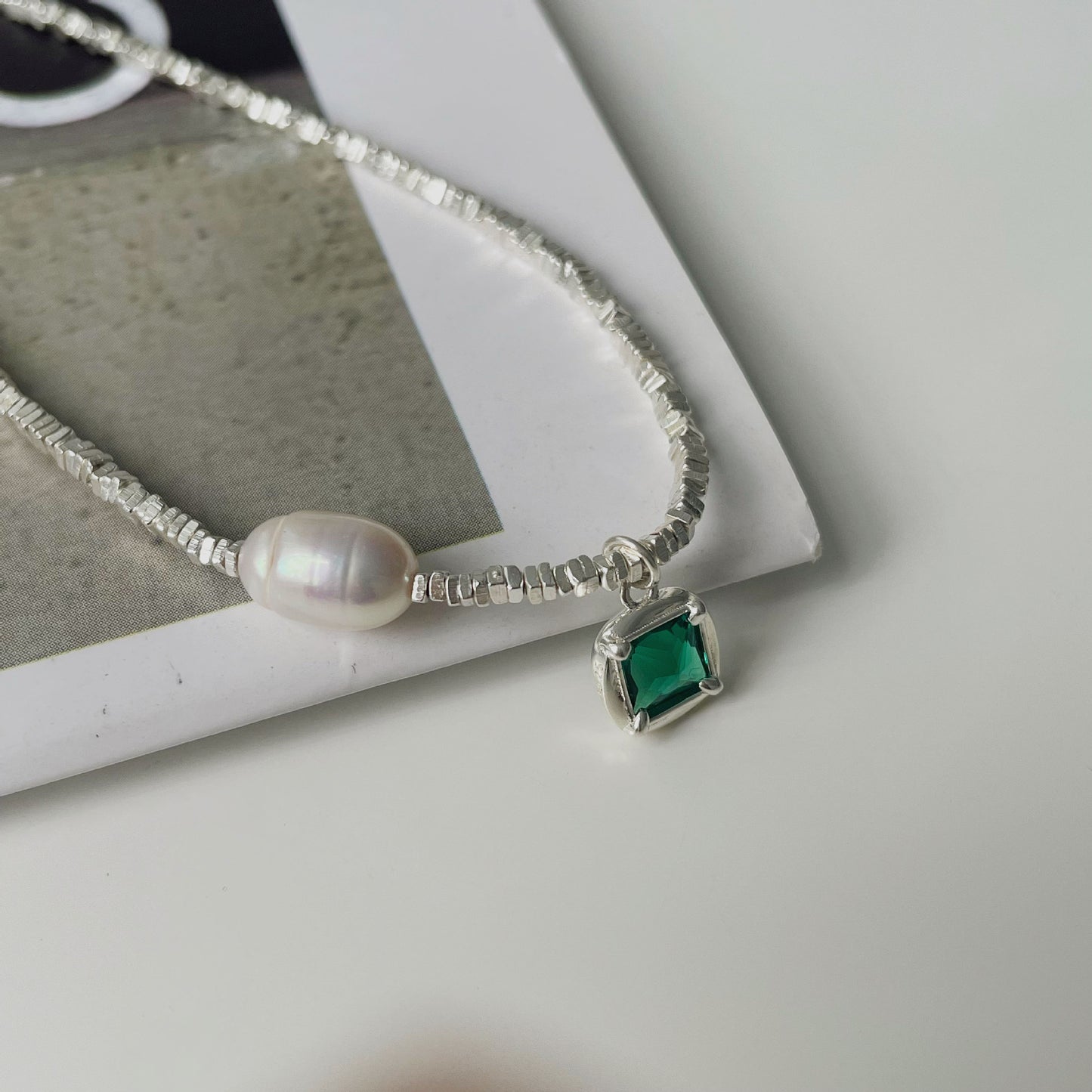 Handcrafted S925 Silver Necklace and Bracelet with Emerald Diamond and Pearl - Elegant Niche Design